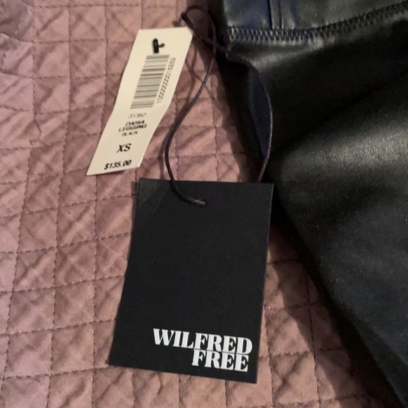 Aritzia Wilfred faux leather Daria high waist leggings - Picture 2 of 5